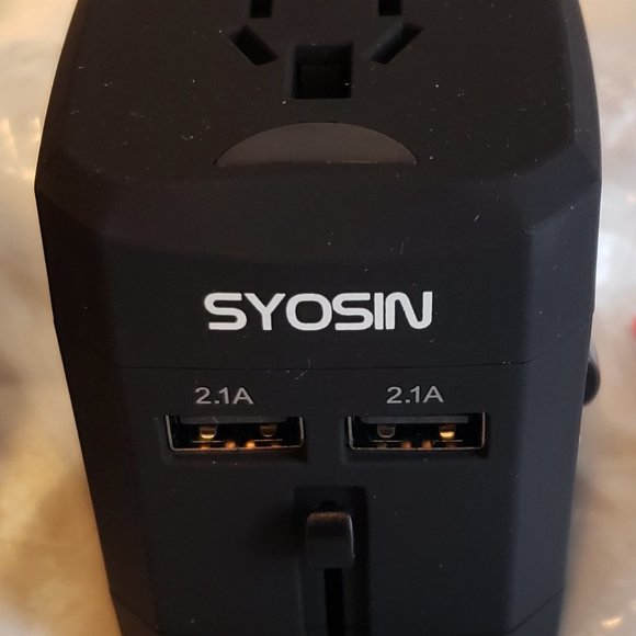 World International Travel Adapter Universal Power Adapter - Picture 4 of 7